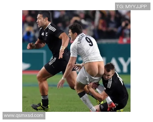 足球明星搞笑瞬间大集合让你捧腹大笑的精彩剪辑视频